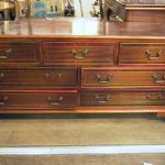 229 1263 CHEST OF DRAWERS